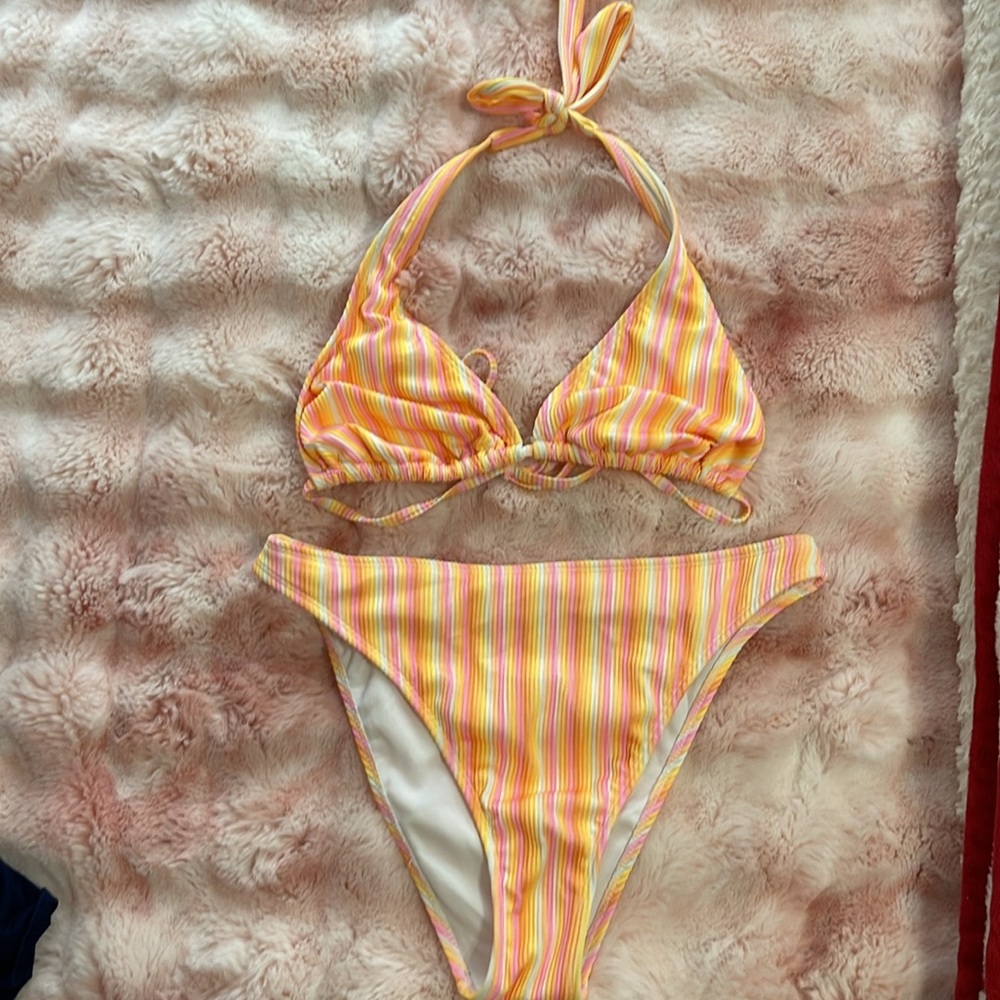 Wild Fable Bikini - Picture 2 of 4
